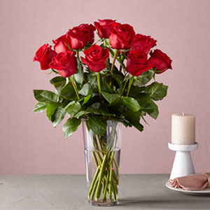 Arizona Flowers With Love The FTD® Long Stem Red Rose Bouquet 